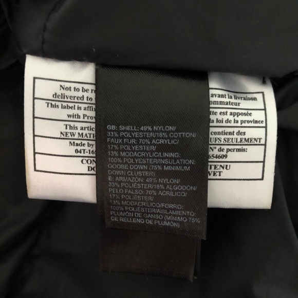 The North Face Woman Parka - Picture 10 of 11
